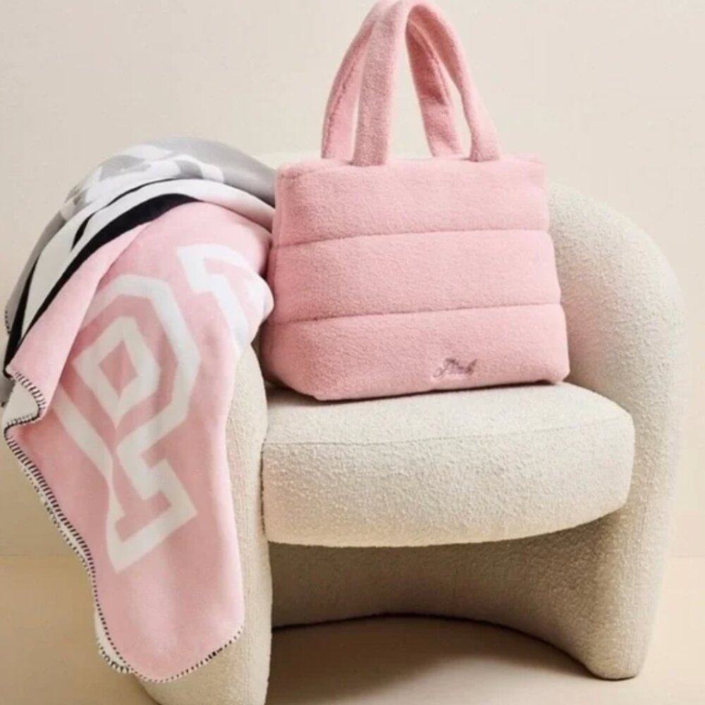 NWT PINK Victoria’s Secret Cozy Fleece Plush Tote